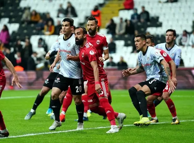 Ziraat Türkiye Kupası: Beşiktaş: 2 - 24 Erzincanspor: 0 (İlk yarı) Ziraat Türkiye Kupası: Beşiktaş: 2 - 24 Erzincanspor: 0 (İlk yarı)