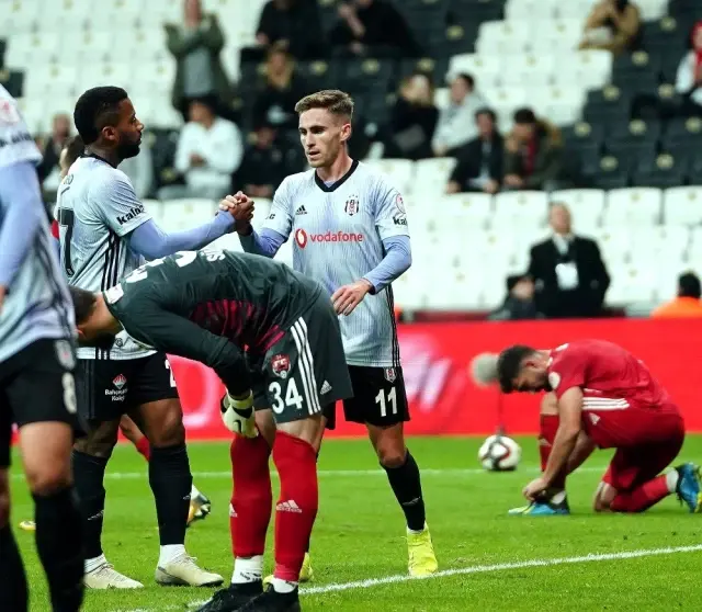 Ziraat Türkiye Kupası: Beşiktaş: 2 - 24 Erzincanspor: 0 (İlk yarı) Ziraat Türkiye Kupası: Beşiktaş: 2 - 24 Erzincanspor: 0 (İlk yarı)