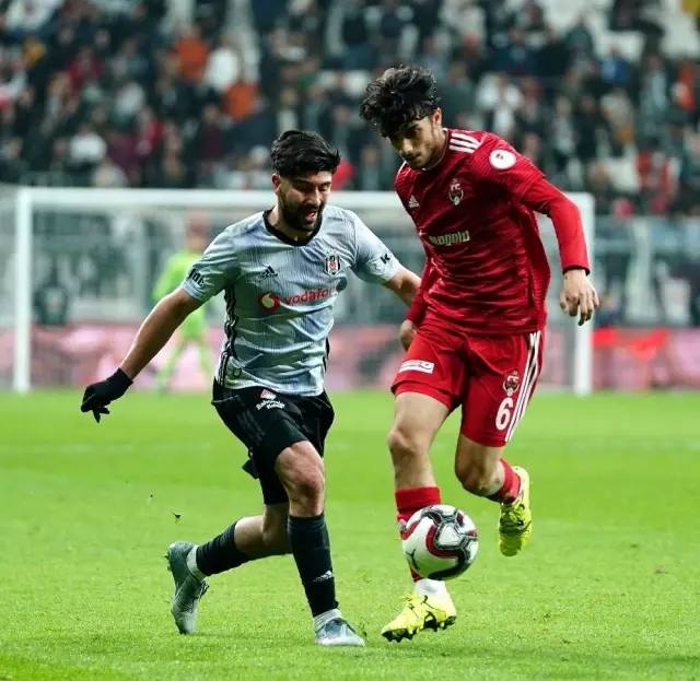 Ziraat Türkiye Kupası: Beşiktaş: 2 - 24 Erzincanspor: 0 (İlk yarı) Ziraat Türkiye Kupası: Beşiktaş: 2 - 24 Erzincanspor: 0 (İlk yarı)