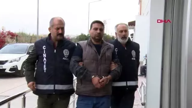 Adana park ettiği aracın yerini beğenmeyen mahalle sakinini yaraladı