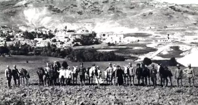 Alman devlet televizyonundan küstah iddia: Mustafa Kemal Atatürk, Adolf Hitler ile işbirliği yaptı Alman devlet televizyonundan küstah iddia: Mustafa Kemal Atatürk, Adolf Hitler ile işbirliği yaptı