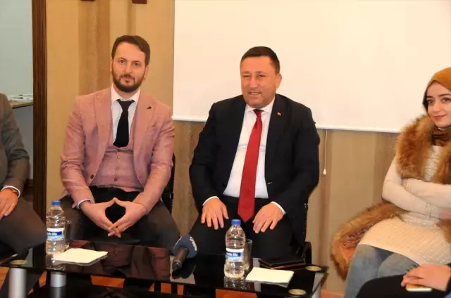 Bağlar Belediye Başkanı Beyoğlu'ndan HUDER'e ziyaret Bağlar Belediye Başkanı Beyoğlu'ndan HUDER'e ziyaret