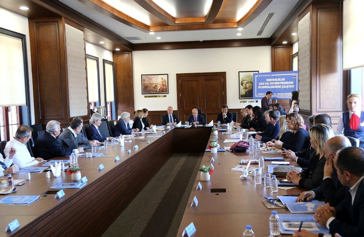 Başkan Akgün, mahalle muhtarları ile birlikte 2020 yılını planladı