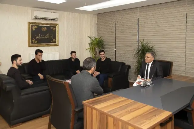Başkan Büyükkılıç'tan çifte kutlama