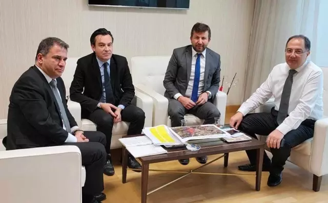 Başkan Demirci'den Bakan Kurum'a ziyaret Başkan Demirci'den Bakan Kurum'a ziyaret
