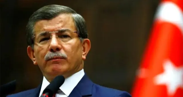 Davutoğlu'nun kuracağı partinin kurucuları arasında olan İhsan Özkes, görevinden istifa etti