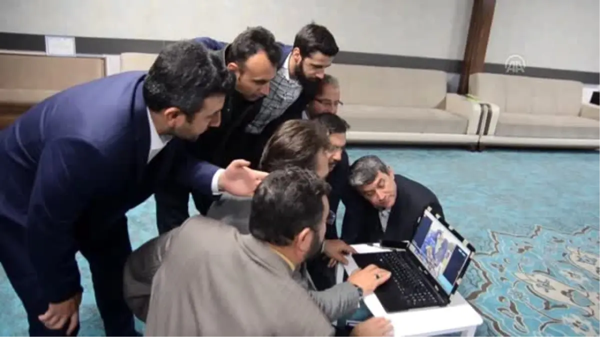 Din görevlileri AA'nın 'Yılın Fotoğrafları' oylamasına katıldı –