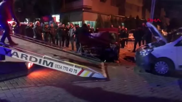 'Dur' ihtarına uymayıp kaçarken kaza yaptı, otomobilinden cephanelik çıktı