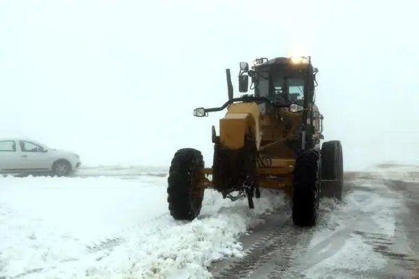 Elazığ'da 81 köy yolu ulaşıma kapandı