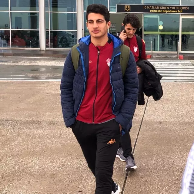 Elazığspor 18 futbolcuyla İstanbul'da
