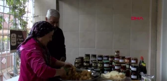 Gaziantep emekli çift, evlerinin balkonunda 30 çeşit reçel üretip satıyor