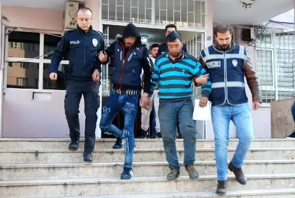 Hatay'da sigara kaçakçıları suçüstü yakalandı