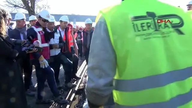 İmamoğlu gazetecilerin sorularını yanıtladı İmamoğlu gazetecilerin sorularını yanıtladı