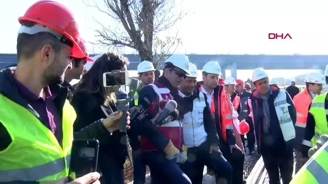 İmamoğlu gazetecilerin sorularını yanıtladı İmamoğlu gazetecilerin sorularını yanıtladı