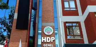 Van Emniyet Müdürlüğü: HDP'nin üç belediye başkanı terör soruşturmasında gözaltına alındı Van Emniyet Müdürlüğü: HDP'nin üç belediye başkanı terör soruşturmasında gözaltına alındı