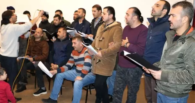 Türkiye'nin ilk madenci korosu Ankara'da konser verecek