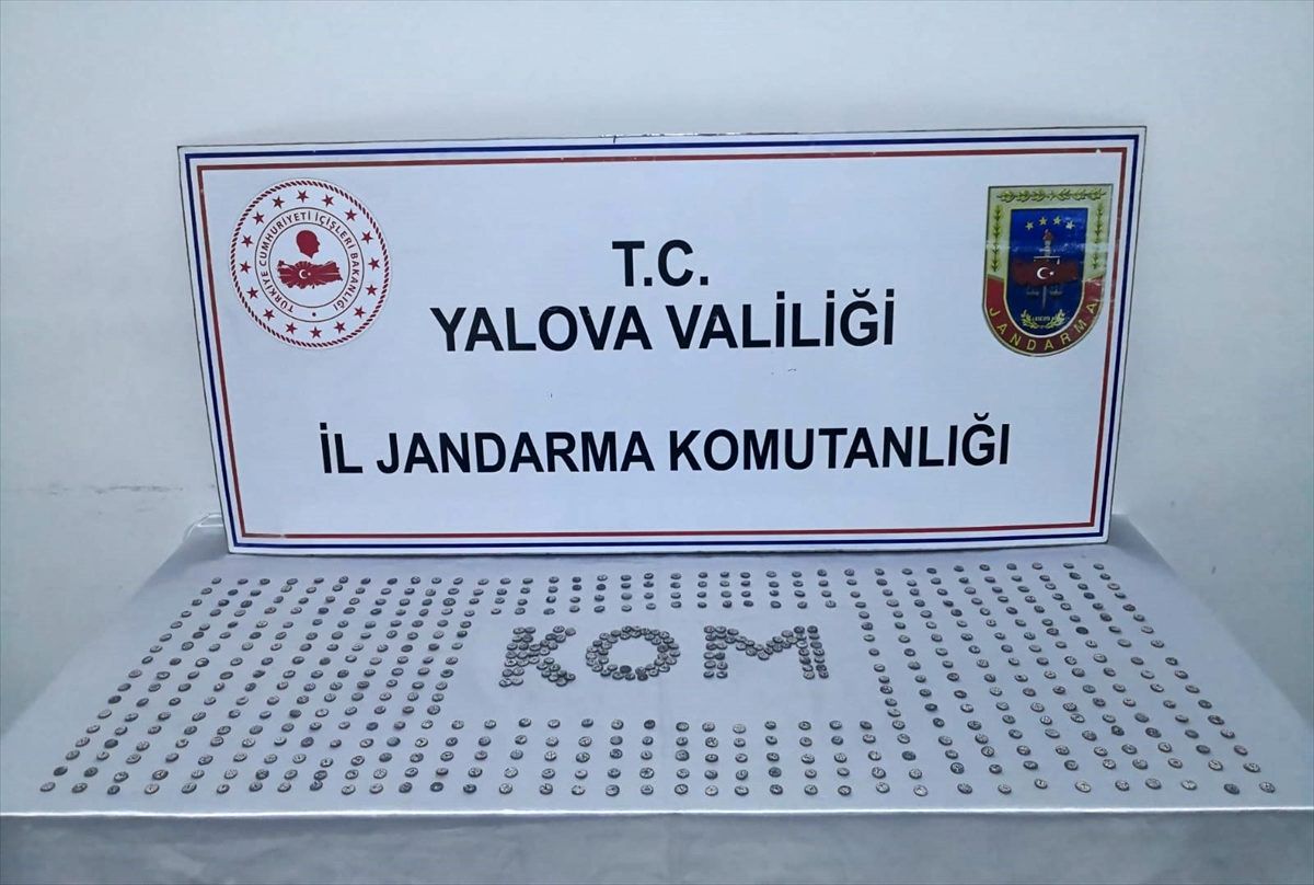 Yalova'da 611 sikke ele geçirildi, 4 kişi yakalandı