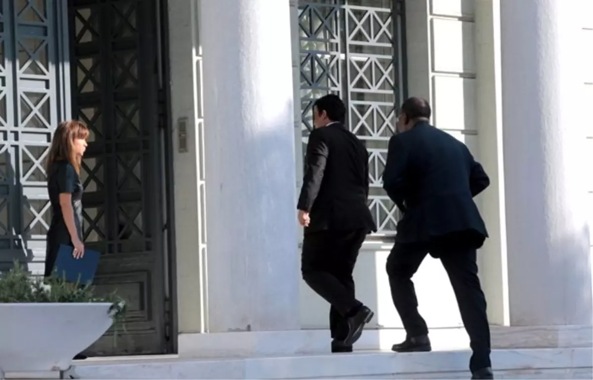 Yunanistan Libya'nın Atina Büyükelçisi'ni sınır dışı edecek