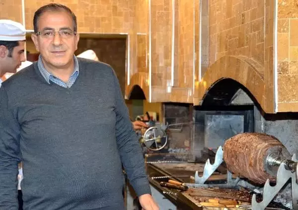 'Cağ kebabı kimin?' tartışması Erzurumluları kızdırdı 'Cağ kebabı kimin?' tartışması Erzurumluları kızdırdı