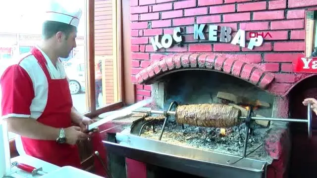 Erzurum 'cağ kebabı kimin' tartışması erzurumluları kızdırdı Erzurum 'cağ kebabı kimin' tartışması erzurumluları kızdırdı