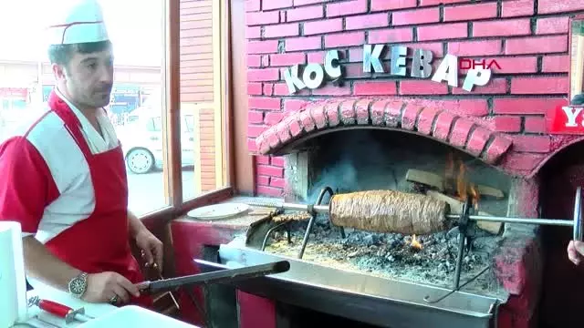 Erzurum 'cağ kebabı kimin' tartışması erzurumluları kızdırdı Erzurum 'cağ kebabı kimin' tartışması erzurumluları kızdırdı