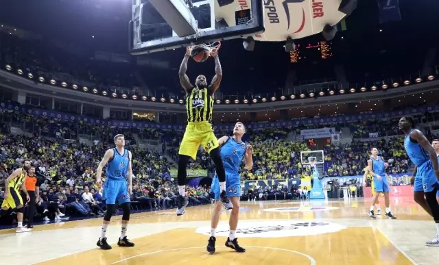Fenerbahçe Beko uzatmada kazandı Fenerbahçe Beko uzatmada kazandı