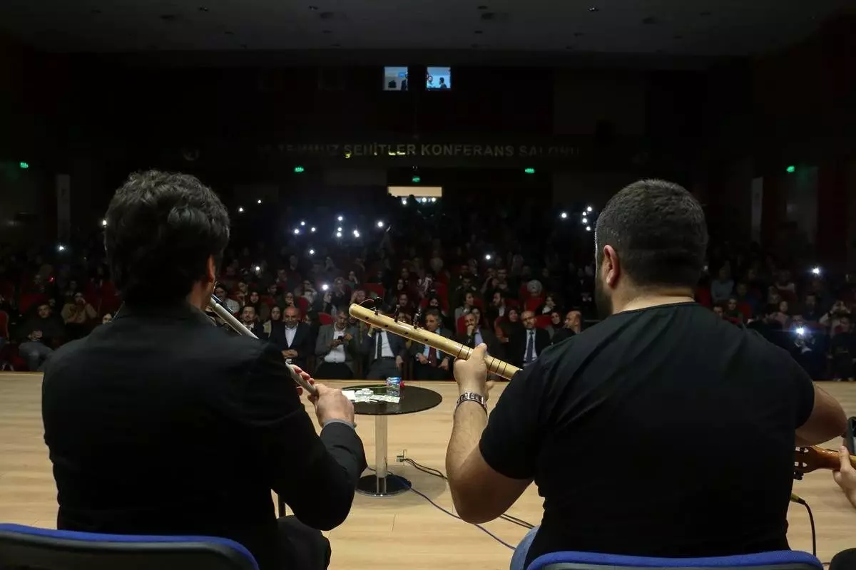KBÜ'de şiir dinletisi