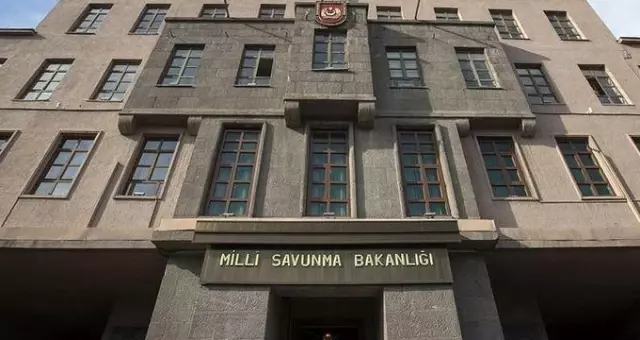 Milli Savunma Bakanlığı'ndan Nobel Edebiyat Ödülü'nün Peter Handke'ye verilmesine sert tepki Milli Savunma Bakanlığı'ndan Nobel Edebiyat Ödülü'nün Peter Handke'ye verilmesine sert tepki