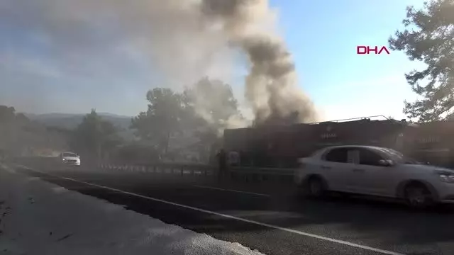 Muğla gıda yüklü tır alev alev yandı Muğla gıda yüklü tır alev alev yandı