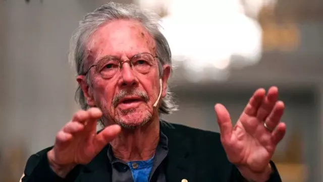 Peter Handke: Nobel Edebiyat Ödülü'nün Avusturyalı yazara verilmesi neden tartışma yarattı? Peter Handke: Nobel Edebiyat Ödülü'nün Avusturyalı yazara verilmesi neden tartışma yarattı?