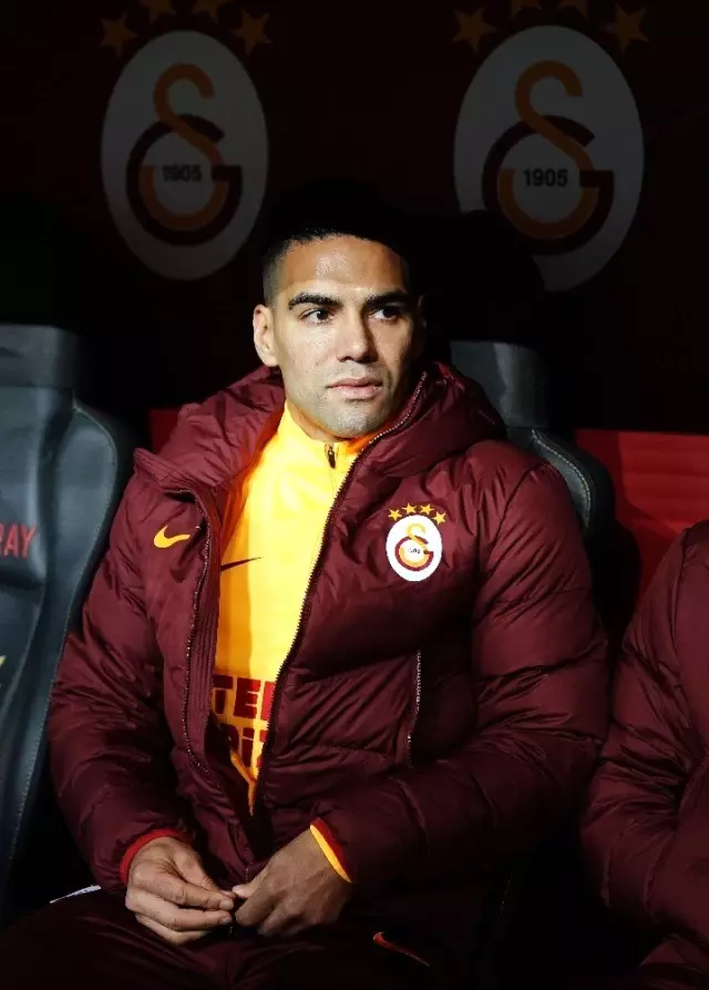 Radamel Falcao 68 gün sonra kadroda Radamel Falcao 68 gün sonra kadroda