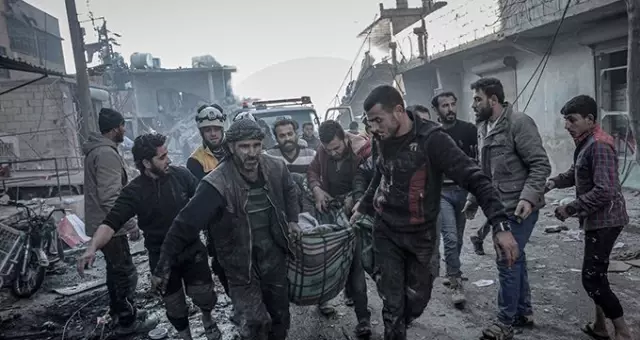 Rusya ve Esed rejiminin İdlib'e hava saldırılarında 20 sivil öldü