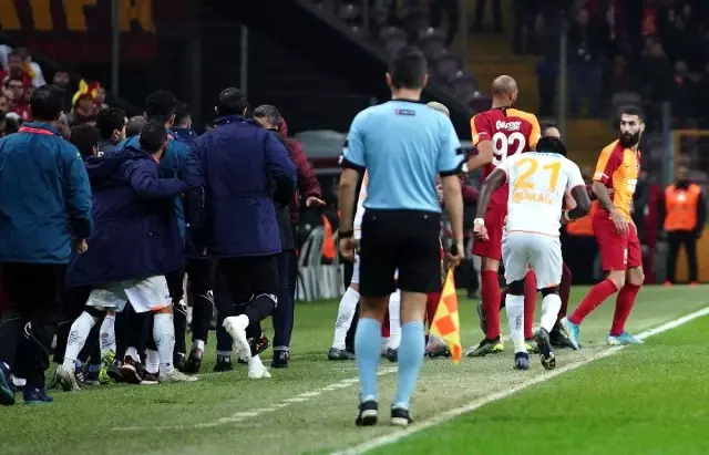 Süper Lig: Galatasaray: 1 - Aytemiz Alanyaspor: 0 (Maç sonucu) Süper Lig: Galatasaray: 1 - Aytemiz Alanyaspor: 0 (Maç sonucu)