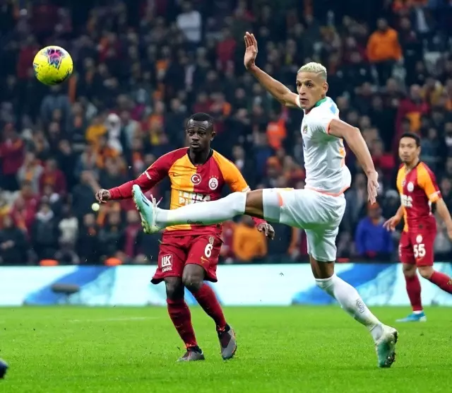 Süper Lig: Galatasaray: 1 - Aytemiz Alanyaspor: 0 (Maç sonucu) Süper Lig: Galatasaray: 1 - Aytemiz Alanyaspor: 0 (Maç sonucu)