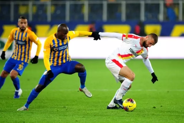Süper Lig: MKE Ankaragücü: 1 - Göztepe: 1 (İlk yarı) Süper Lig: MKE Ankaragücü: 1 - Göztepe: 1 (İlk yarı)