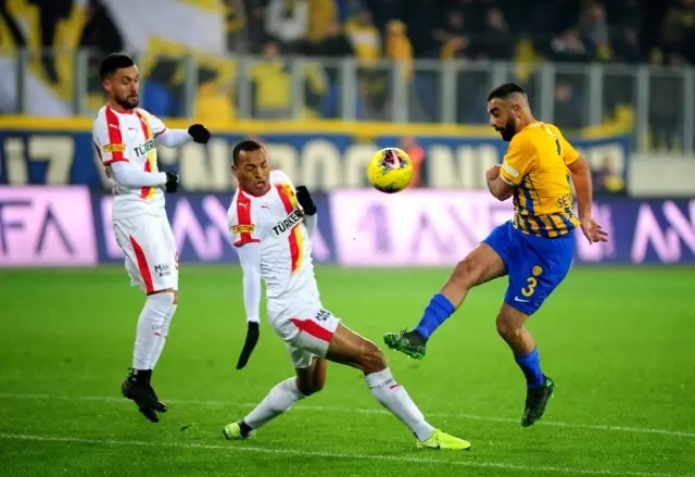 Süper Lig: MKE Ankaragücü: 1 - Göztepe: 1 (İlk yarı) Süper Lig: MKE Ankaragücü: 1 - Göztepe: 1 (İlk yarı)