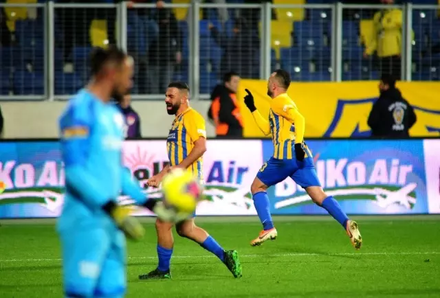 Süper Lig: MKE Ankaragücü: 1 - Göztepe: 1 (İlk yarı) Süper Lig: MKE Ankaragücü: 1 - Göztepe: 1 (İlk yarı)