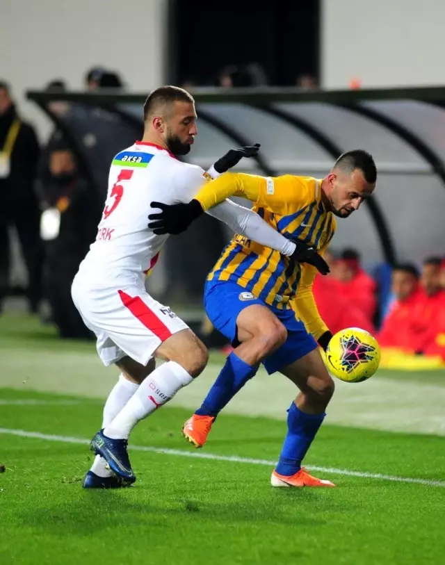 Süper Lig: MKE Ankaragücü: 1 - Göztepe: 1 (İlk yarı) Süper Lig: MKE Ankaragücü: 1 - Göztepe: 1 (İlk yarı)