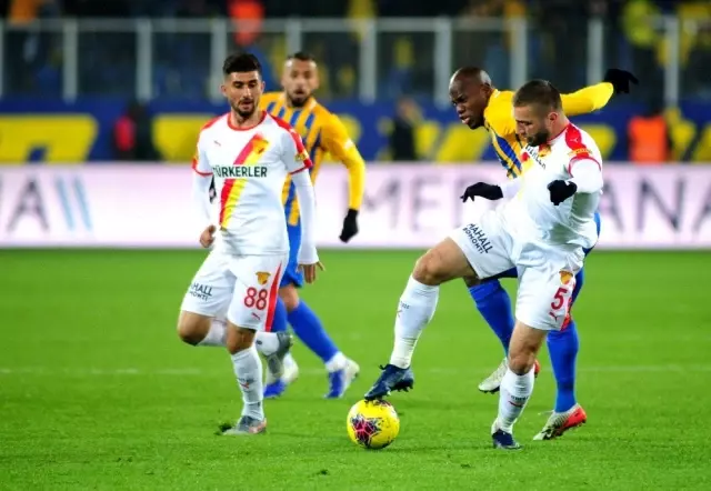 Süper Lig: MKE Ankaragücü: 1 - Göztepe: 1 (İlk yarı) Süper Lig: MKE Ankaragücü: 1 - Göztepe: 1 (İlk yarı)