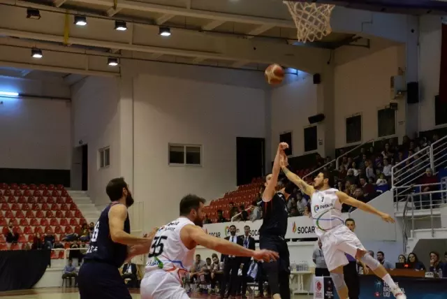 Türkiye Basketbol Ligi: Petkim Spor: 92 - 1881 Düzce Belediye: 68 Türkiye Basketbol Ligi: Petkim Spor: 92 - 1881 Düzce Belediye: 68