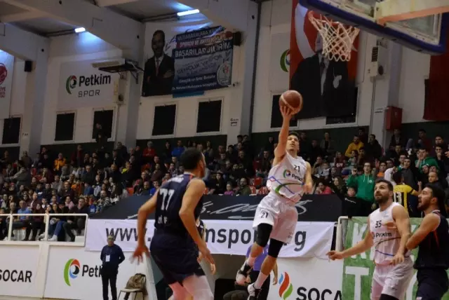 Türkiye Basketbol Ligi: Petkim Spor: 92 - 1881 Düzce Belediye: 68 Türkiye Basketbol Ligi: Petkim Spor: 92 - 1881 Düzce Belediye: 68
