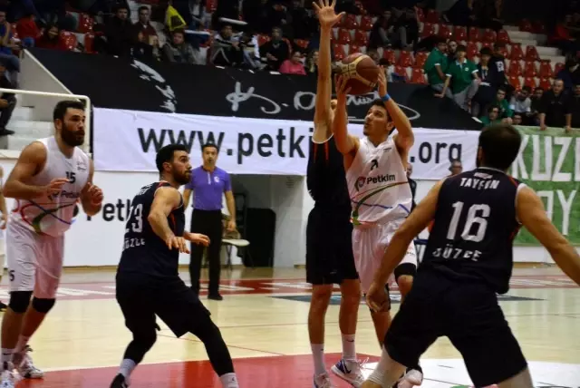 Türkiye Basketbol Ligi: Petkim Spor: 92 - 1881 Düzce Belediye: 68 Türkiye Basketbol Ligi: Petkim Spor: 92 - 1881 Düzce Belediye: 68