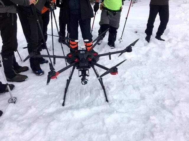 1 haftadır haber alınamayan kayıp dağcıları bulmak için bölgeye son teknoloji drone getirildi