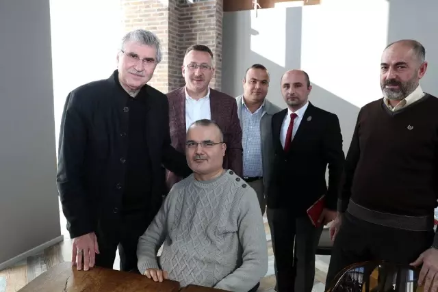 Başkan Yüce: 'Şehit yakınları ve gazilerimizin her zaman yanındayız' Başkan Yüce: 'Şehit yakınları ve gazilerimizin her zaman yanındayız'