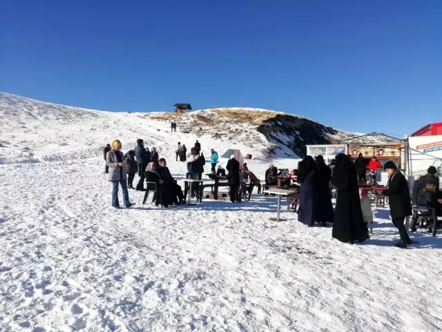 Erciyes'te sezon öncesi ziyaretçi yoğunluğu başladı