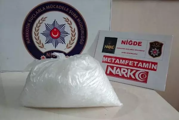 Niğde'de 800 gram metafetamin ele geçirildi