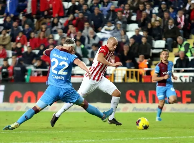 Süper Lig: Antalyaspor: 1 - Trabzonspor: 3 (Maç sonucu) Süper Lig: Antalyaspor: 1 - Trabzonspor: 3 (Maç sonucu)