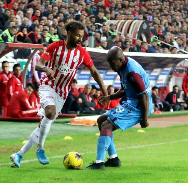 Süper Lig: Antalyaspor: 1 - Trabzonspor: 3 (Maç sonucu) Süper Lig: Antalyaspor: 1 - Trabzonspor: 3 (Maç sonucu)