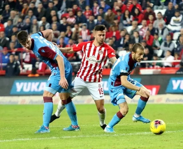 Süper Lig: Antalyaspor: 1 - Trabzonspor: 3 (Maç sonucu) Süper Lig: Antalyaspor: 1 - Trabzonspor: 3 (Maç sonucu)