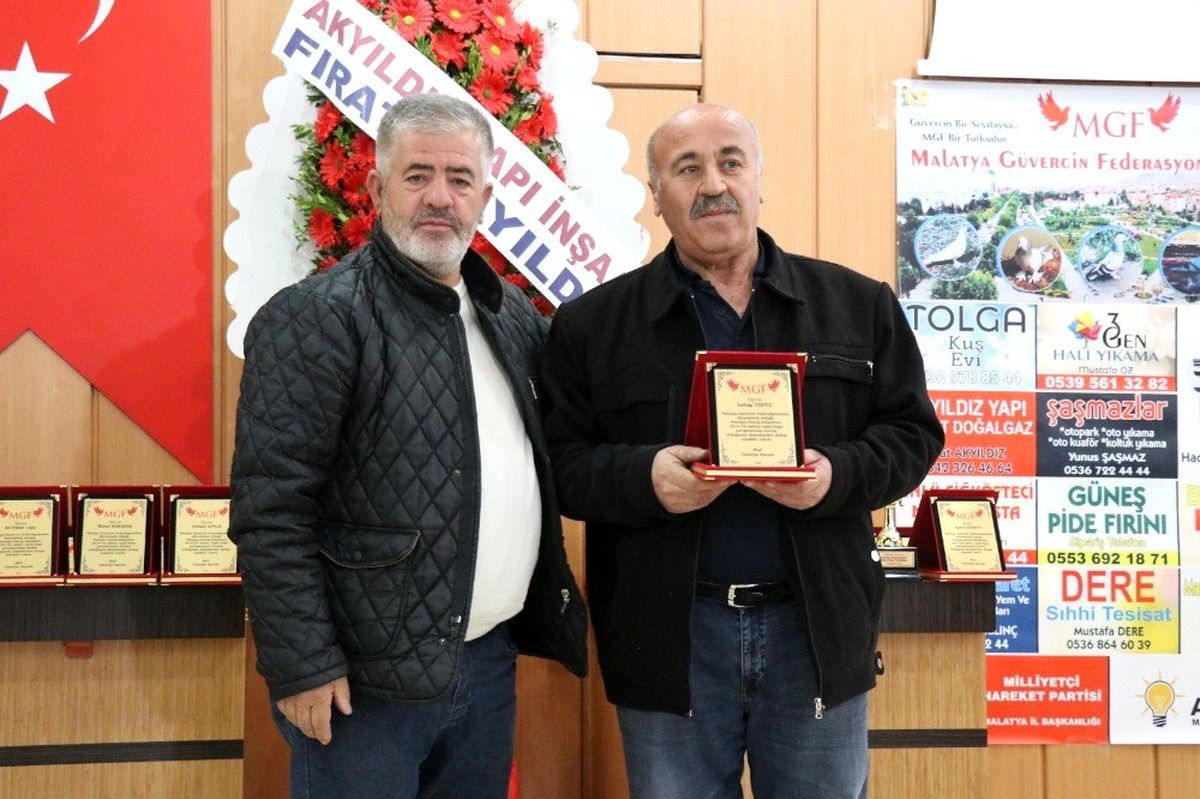 Taklacı oyun kuşu yarışmasını kazananlara ödülleri verildi